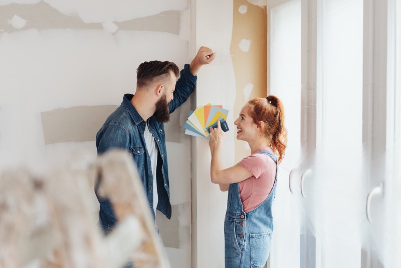 couple starting a DIY home improvement project 